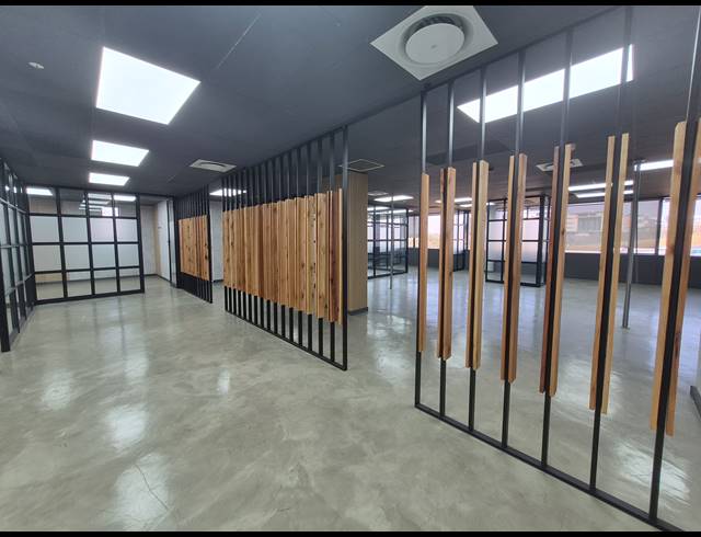 270M² OFFICE TO LET IN WOODMEAD